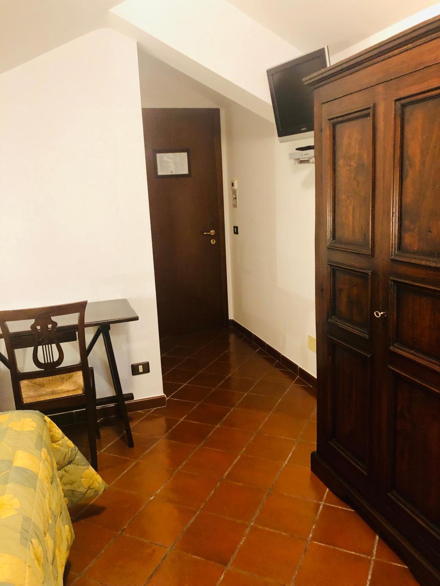 Hotel Bucaneve Пескассероли Экстерьер фото