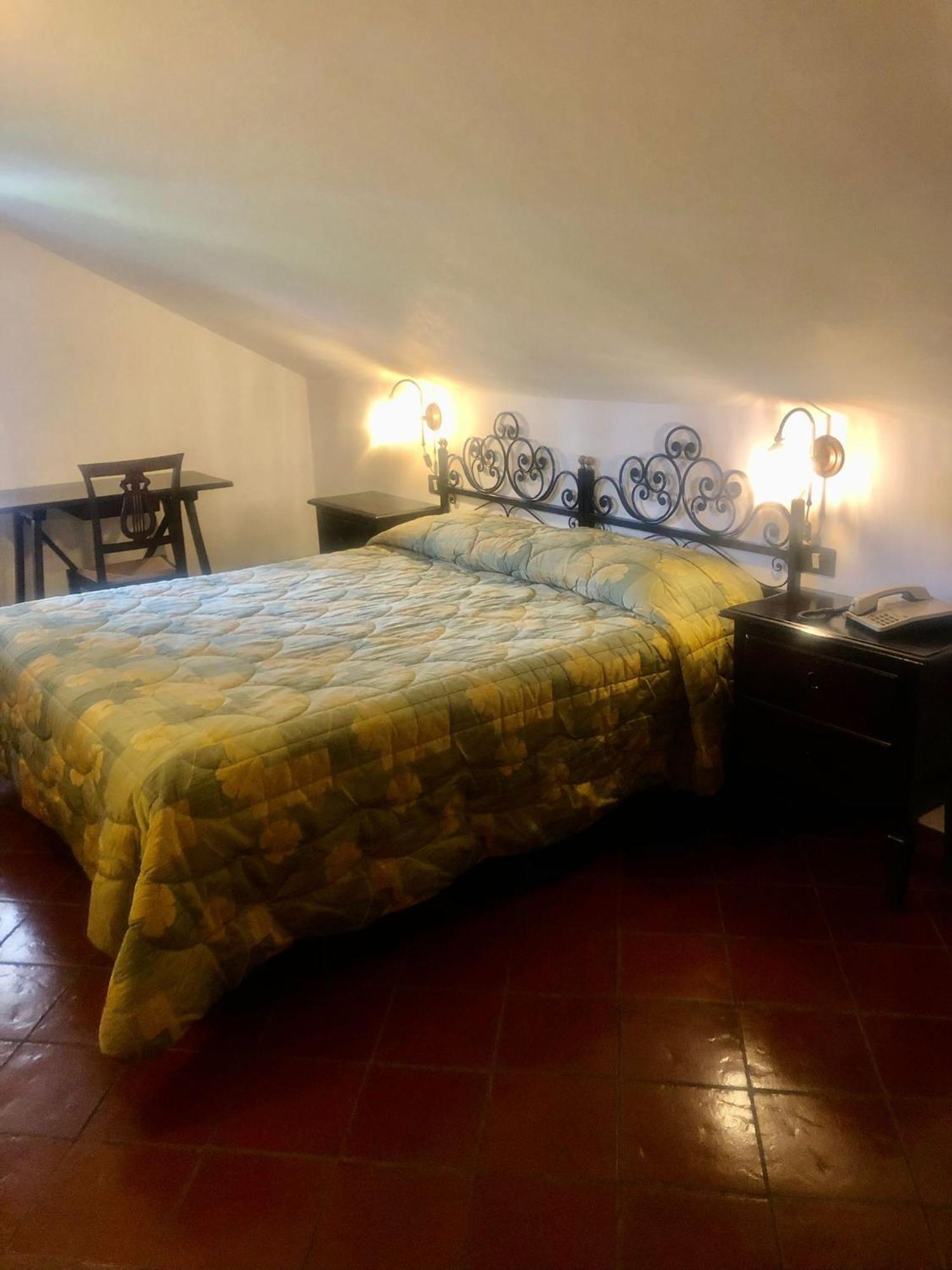 Hotel Bucaneve Пескассероли Экстерьер фото