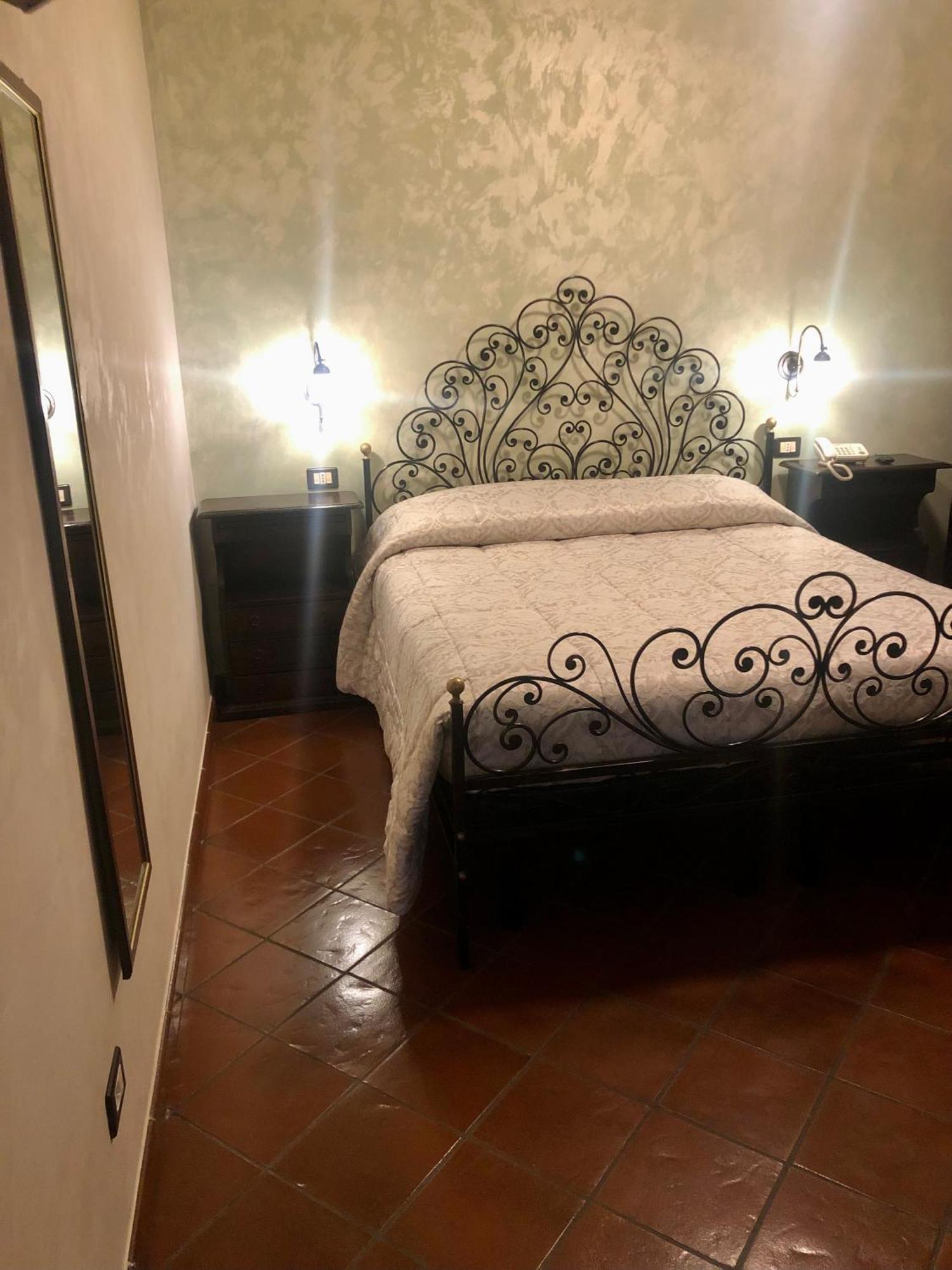 Hotel Bucaneve Пескассероли Экстерьер фото