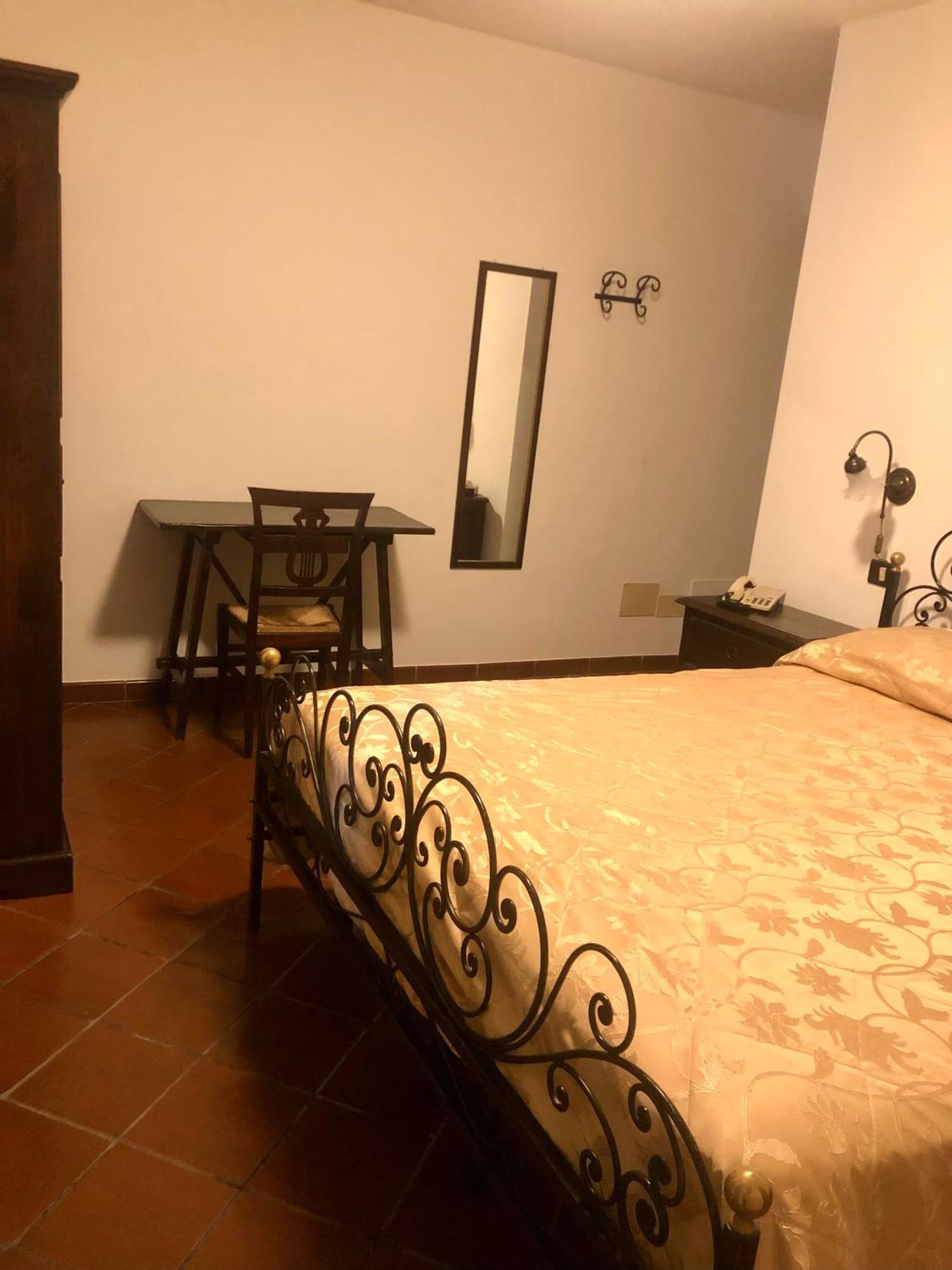 Hotel Bucaneve Пескассероли Экстерьер фото